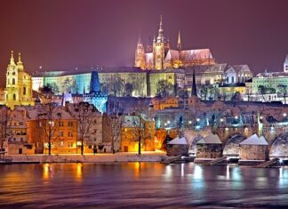 Czy warto jechać do Pragi w listopadzie?